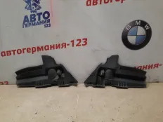 Накладка на рамку радиатора Toyota Prius 2012 5329347020 XW30