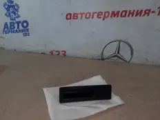 Кнопка открывания багажника BMW X1 2012 51247368752 E84