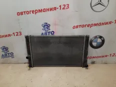Радиатор двс Toyota Prius 2012 4221341041 XW30