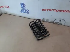 Пружина Mercedes C200 2011 A2043240604 W204 271.860, задняя