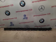 Кронштейн порога BMW X6 2008 51777184422 E71 M57D30, правый