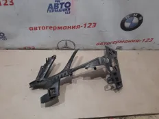 Кронштейн бампера Mercedes E350 2010 A2128852865 W212 642.850D, передний левый