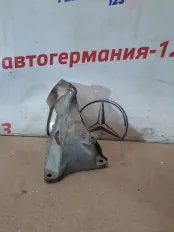 Кронштейн двигателя BMW X3 2012 22116784823 F25 N20B20A, левый