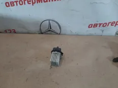 Резистор печки Mercedes C200 2008 A2048707710 W204 271.950