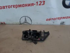 Кронштейн бампера Mercedes GLA180 2015 A1568850265 X156 270.910, задний правый