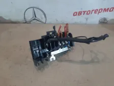 Блок предохранителей Mercedes A180 2013 A2465400950 W176 270.910