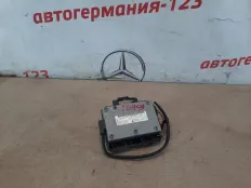 Блок управления магнитолой Mercedes C200 2011 A1729009302 W204 271.860