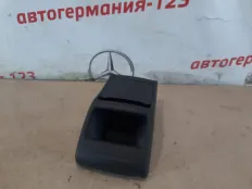 Пепельница Mercedes GLA180 2015 A1766800710 X156 270.910