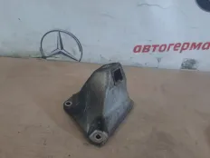 Кронштейн двигателя BMW 520d 2012 22116781242 F10 N47D20C, правый