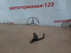 Датчик высоты дорожного просвета Mercedes C180 2012 A0045428518 W204 271.820