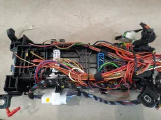 Блок предохранителей Mercedes GLA180 2015 A2469067200 X156 270.910