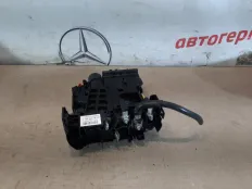 Блок предохранителей Mercedes C200 2008 A2045403550 W204 271.950