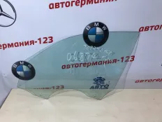Стекло BMW 116 2014 51337242563 F20 N13B16, переднее левое
