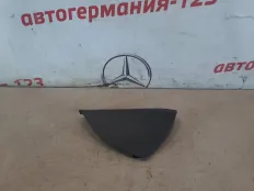 Накладка Mercedes C200 2011 A20472312089051 W204 271.860, передняя правая