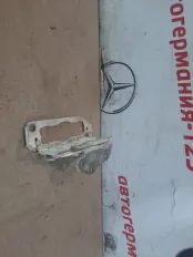 Петля капота Mercedes C200 2008 A2048800828 W204 271.950, правая