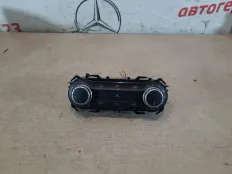 Блок управления климат-контролем Mercedes GLA180 2015 A2469003616 X156 270.910