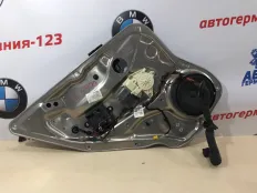 Стеклоподъемник Mercedes C200 2011 A2048200542 W204 271.860, задний левый
