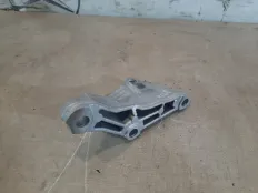 Кронштейн ТНВД BMW 520d 2012 13518599773 F10 N47D20C