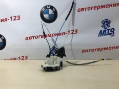 Замок двери Mercedes C200 2011 A2047302835 W204 271.860, задний правый