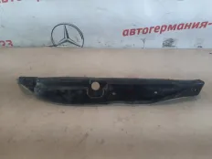 Пыльник крыла Mercedes E320 2008 A2118890425 W211 642.920, правый