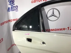 Форточка двери Mercedes C200 2008 A2047303600 W204 271.950, правая