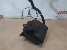 Бачок гидроусилителя руля Mercedes C180 2012 A0004602983 W204 271.820