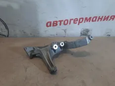 Кронштейн Mercedes E250 2010 A2711410840 C207 271.860