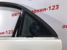 Форточка двери Mercedes E350 2010 A2127300155 W212 642.850D, левая