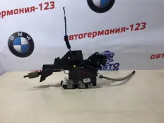 Замок двери Mercedes C180 2012 A2047201735 W204 271.820, передний левый