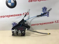 Замок двери Mercedes C200 2008 A2047303935 W204 271.950, задний левый