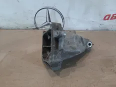 Кронштейн двигателя Mercedes C180 2012 A2712232704 W204 271.820, левый