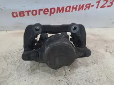 Суппорт Mercedes E250 2010 A2044212381 C207 271.860, передний левый