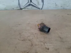 Датчик давления топлива Mercedes E350 2010 A0045421618 W212 642.850D