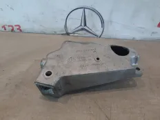 Кронштейн двигателя BMW 520d 2012 22116781241 F10 N47D20C