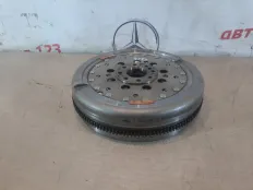 Маховик Mercedes A180 2013 A2700300305 W176 270.910