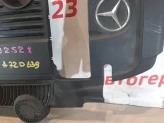 Декоративная крышка двигателя Mercedes C180 2012 A2710101267 W204 271.820