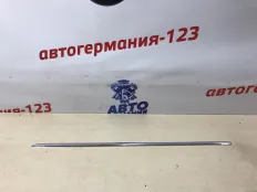 Молдинг двери Mercedes C200 2008 A2047300280 W204 271.950, задний правый