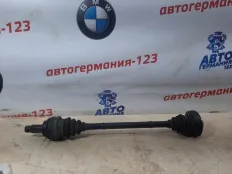 Привод BMW X1 2011 33207605486 E84 N46B20BD, задний