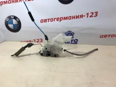 Замок двери Mercedes E350 2010 A2047201735 W212 642.850D, передний левый