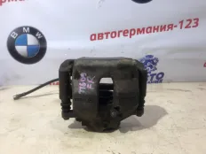 Суппорт тормозной Mercedes C200 2008 A2044212681 W204 271.950, передний правый