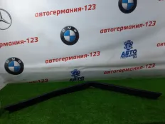 Уплотнитель капота BMW X1 2011 51762990366 E84 N46B20BD