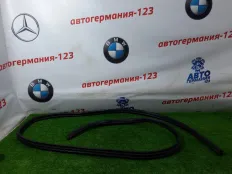 Уплотнитель двери BMW X1 2011 51722993435 E84 N46B20BD, передний