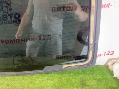 Стекло заднее Mercedes C200 2008 A2046700580 W204 271.950, заднее