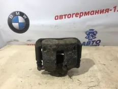 Суппорт тормозной Mercedes E250 2010 A2044212481 C207 271.860, передний правый