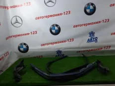 Уплотнитель капота BMW 116 2013 51767239145 F20 N13B16
