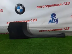 Накладка на порог Mercedes C220 2015 A20568606369051 W205 651.921, передняя правая