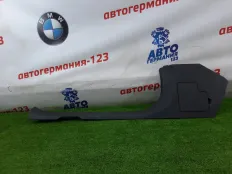 Накладка на порог Mercedes C220 2015 A20568027359051 W205 651.921, передняя левая