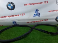 Уплотнитель двери Mercedes E320 2003 A21169703519B56 W211 112.949, задний