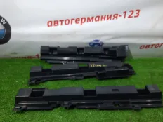 Кронштейн порога BMW 320 2012 51777256915 F30 N20B20B, левый