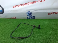 Провод Mercedes C200 2011 A2045403710 W204 271.860, передний левый